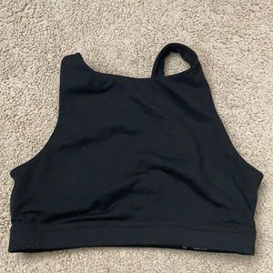 black sports bra